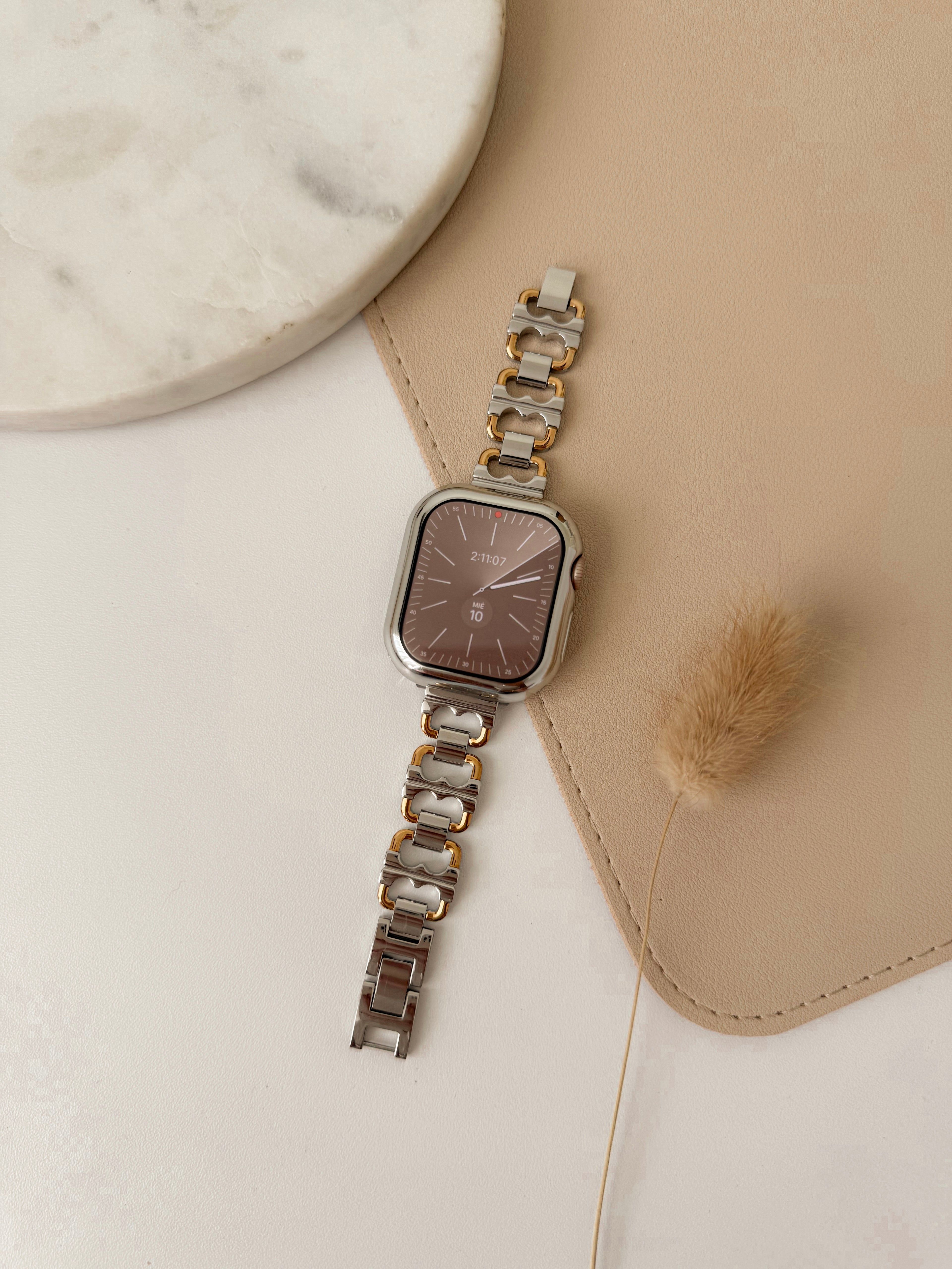 Versa Silver/Gold Band