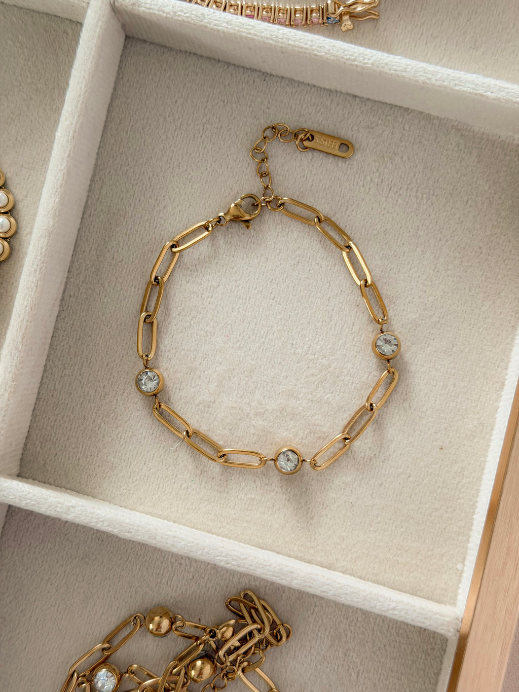Isa Bracelet