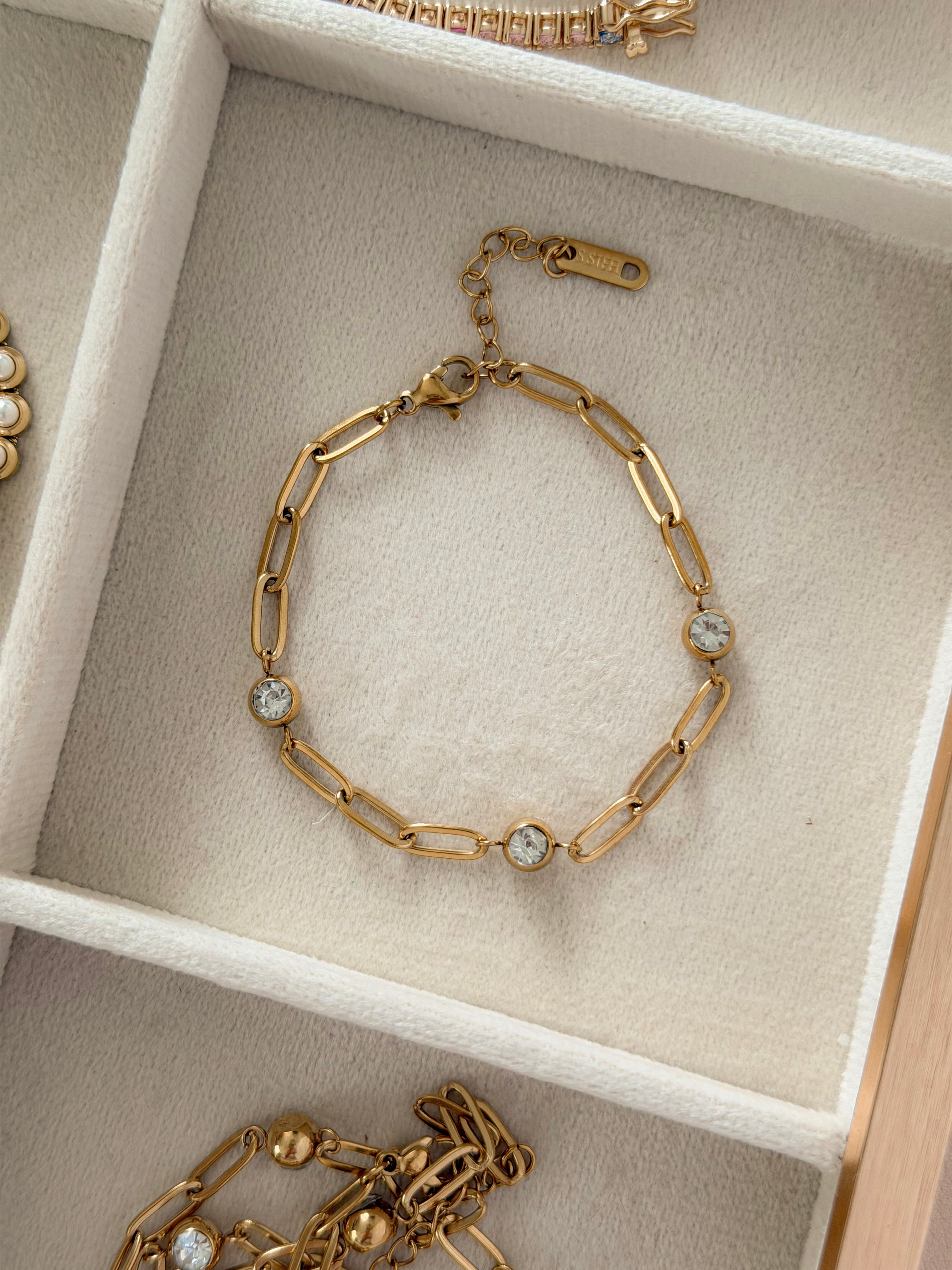 Isa Bracelet