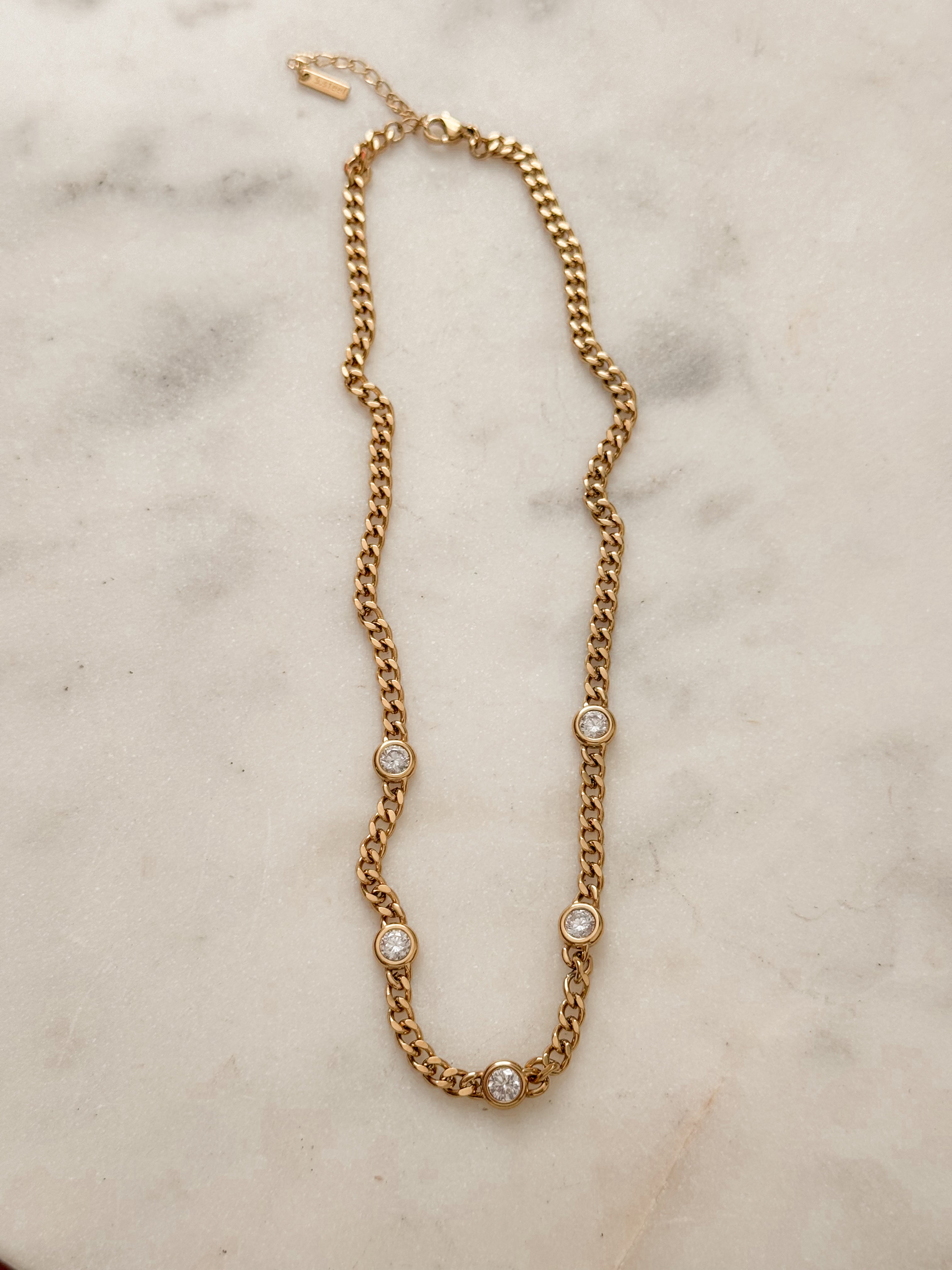 Classy Link Necklace