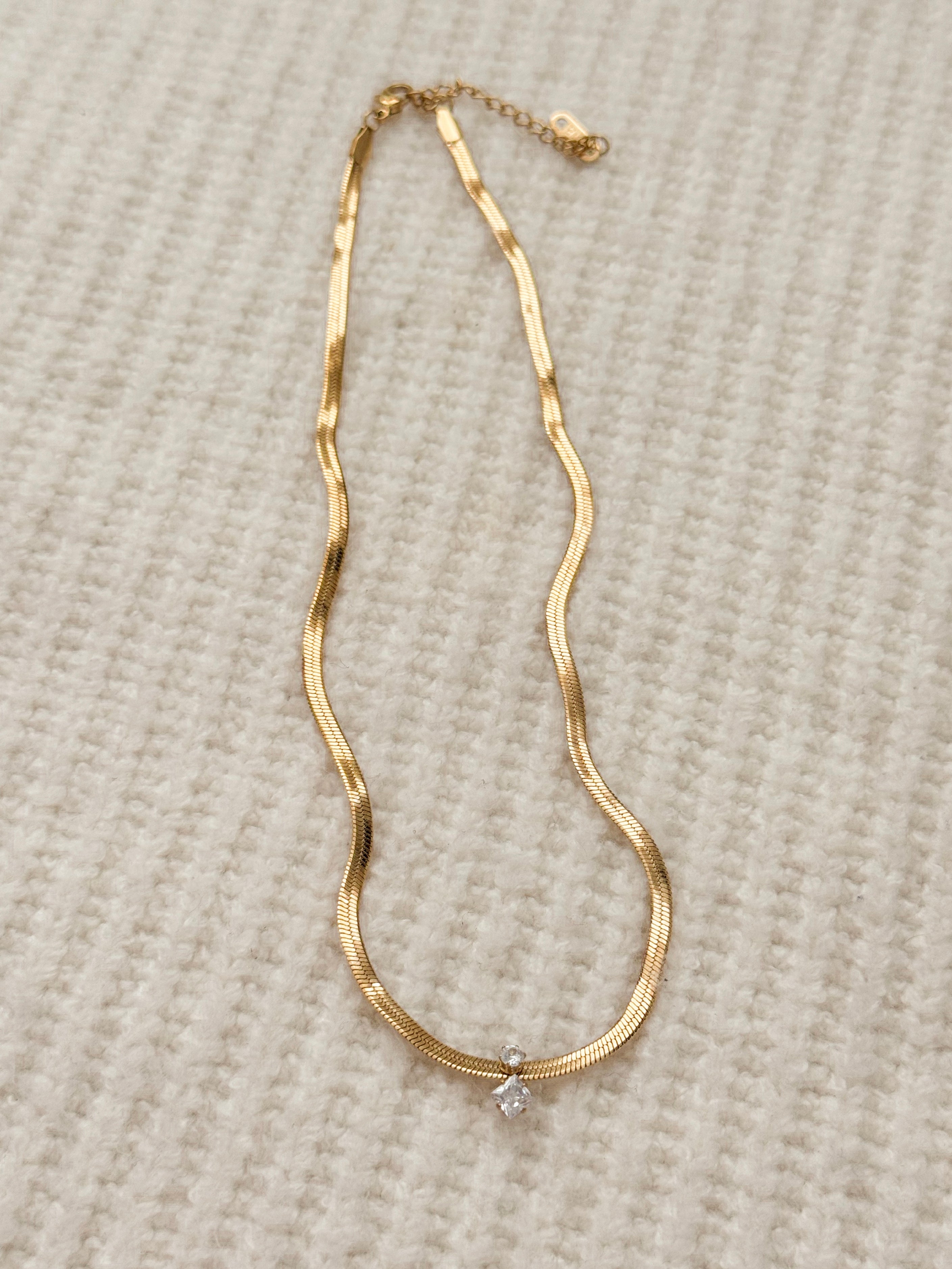 Daphne Necklace