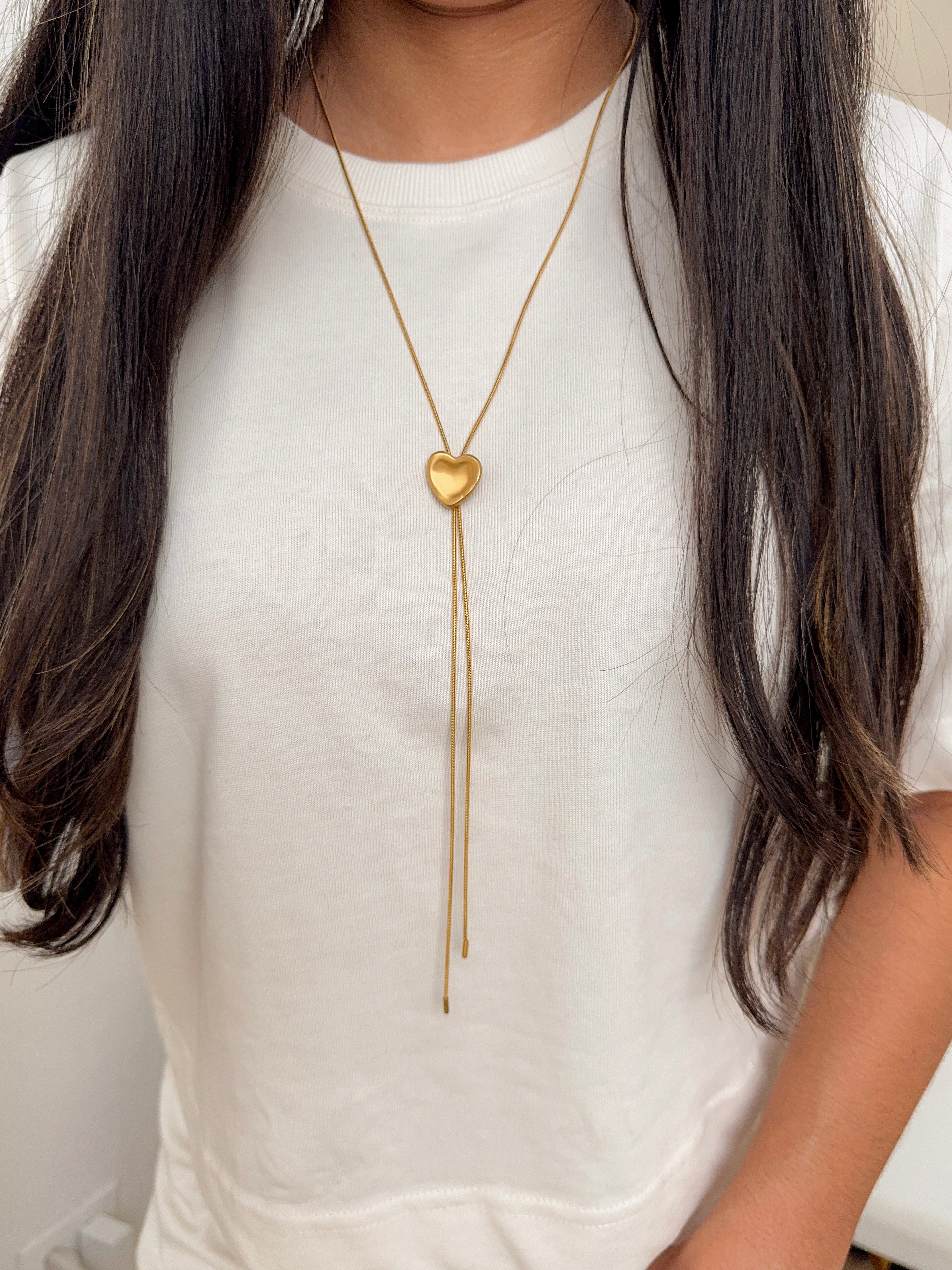 Amaura Lariat