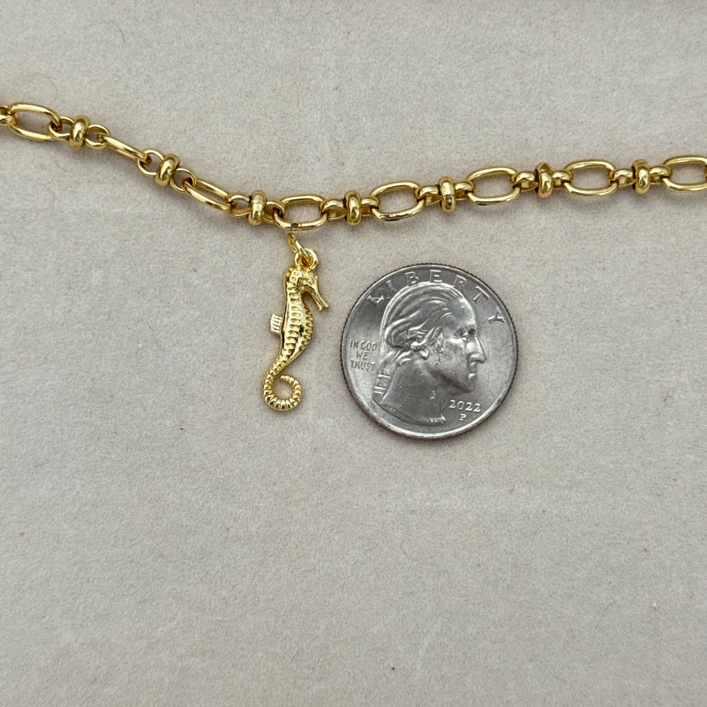 Sea horse charm