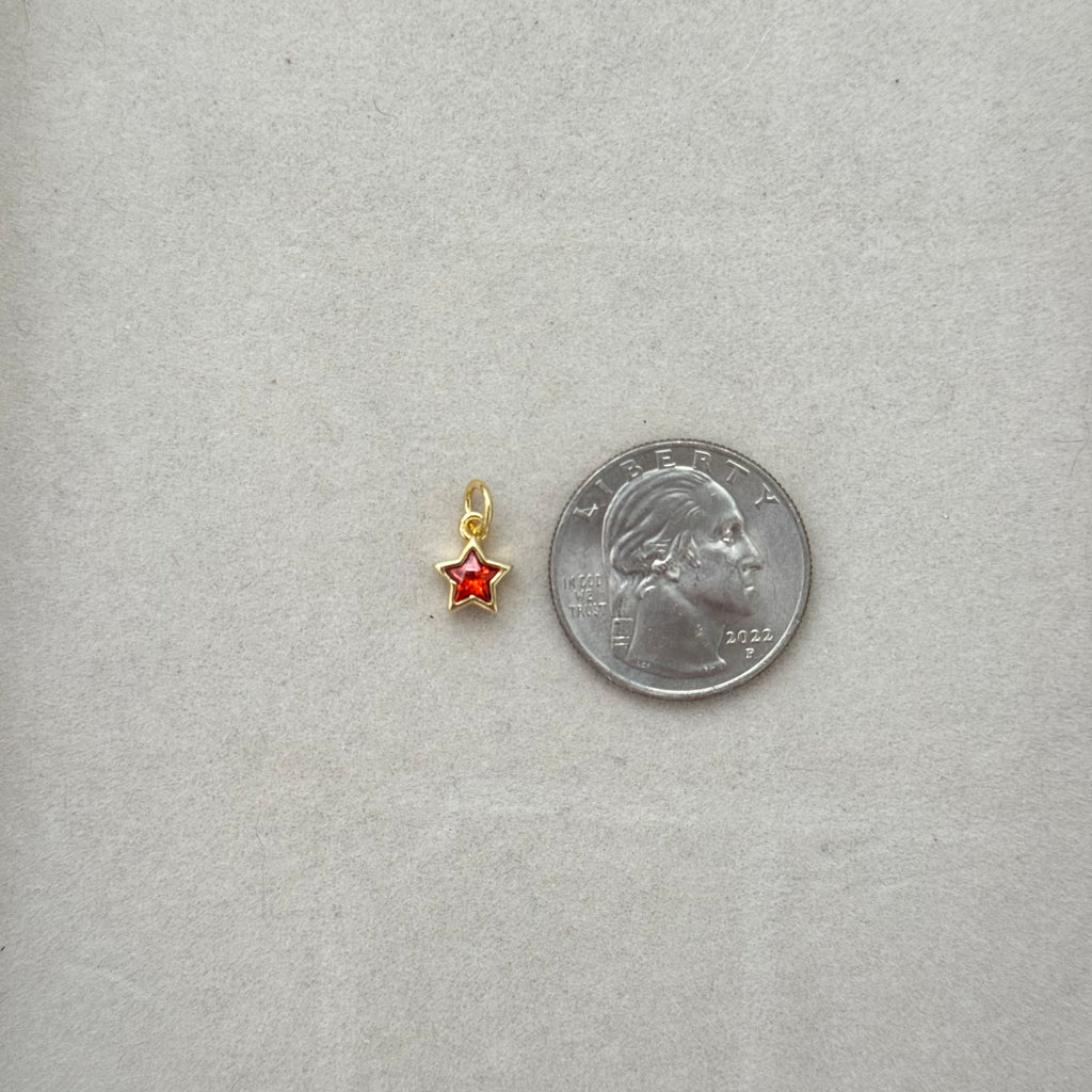 Red star charm